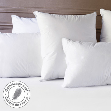 The De-Luxe Natural Pillow